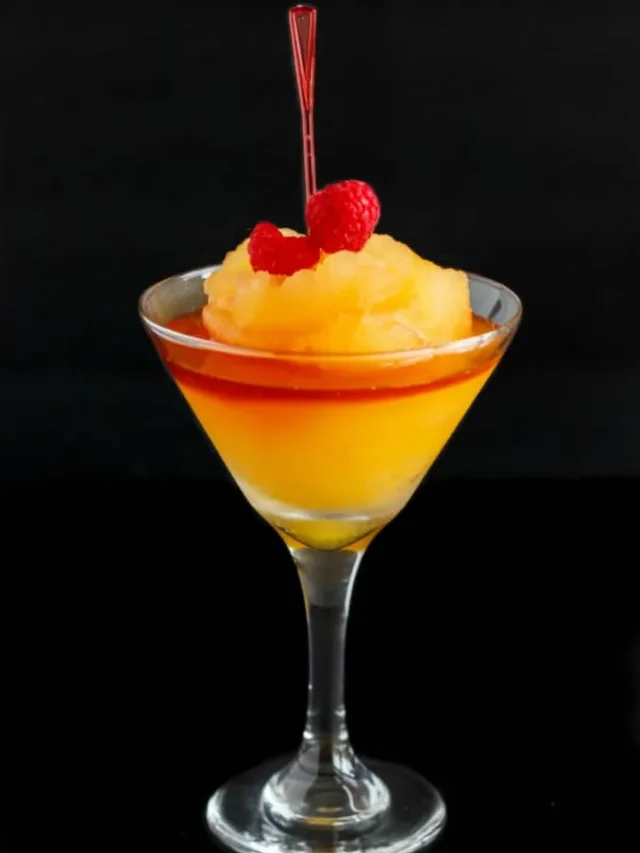 Refreshing Bellini – 3 Ingredients Only
